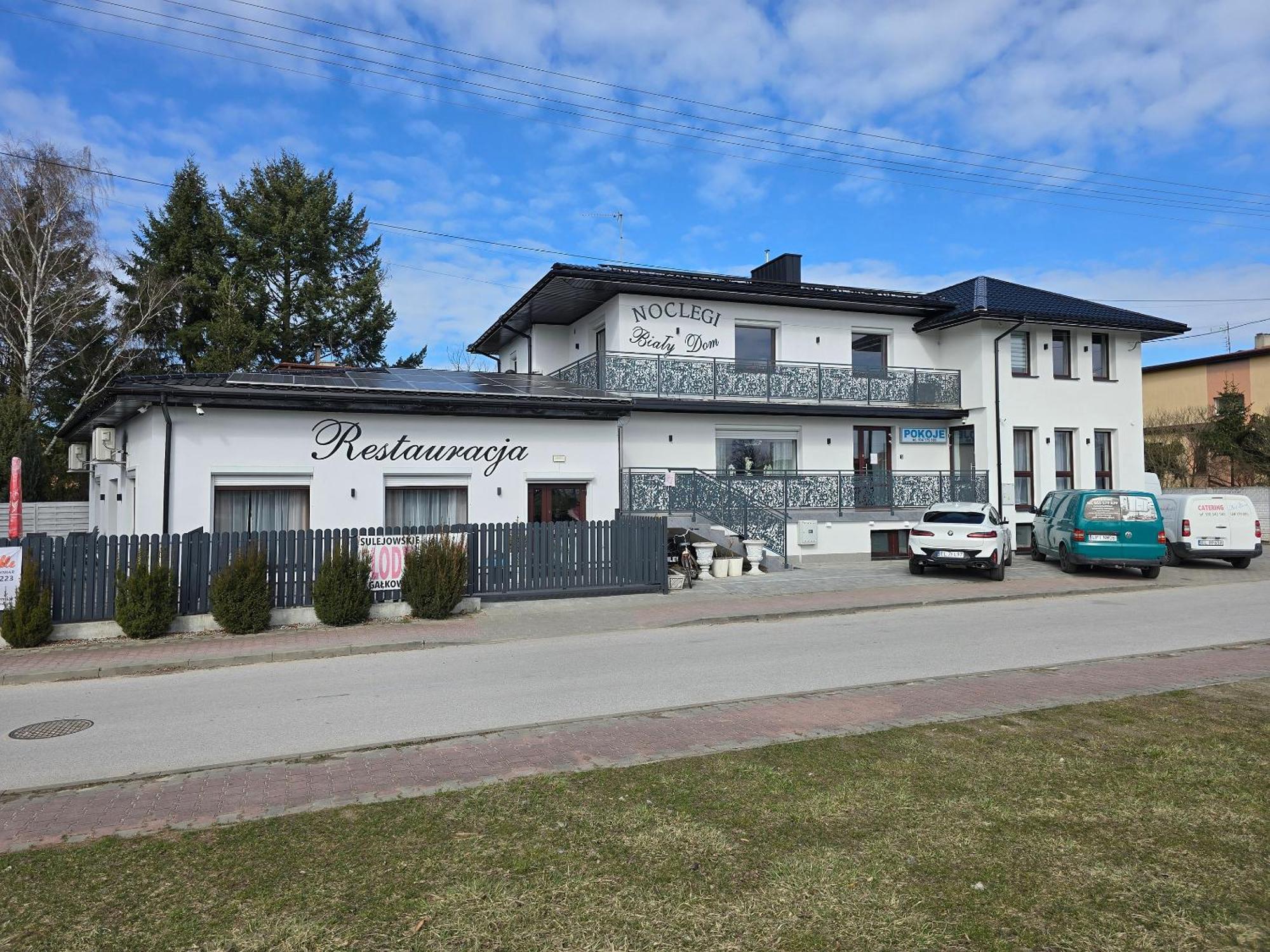 Bialy Dom Lejlighed Sulejów Eksteriør billede